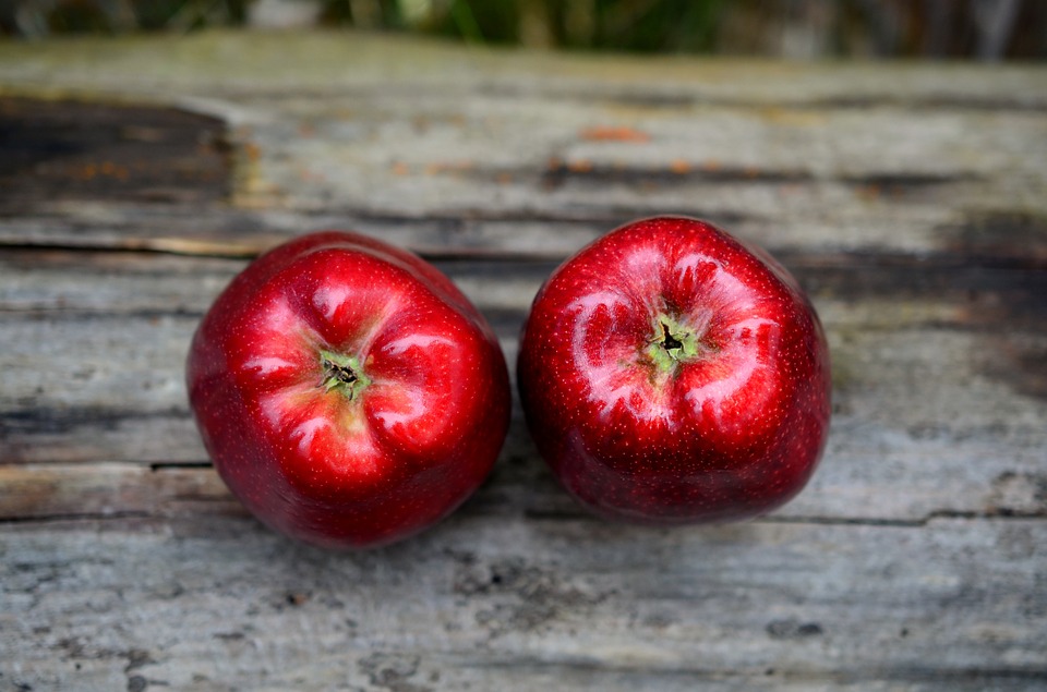 apple-661694_960_720 apple-661694_960_720