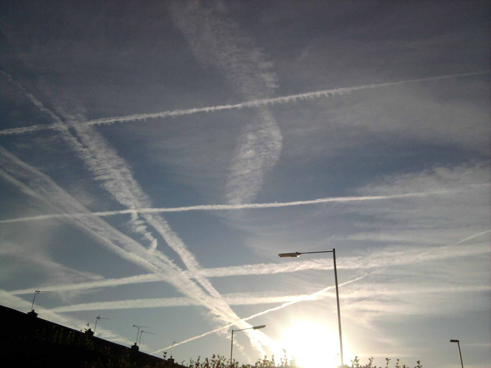 chemtrail-s-wales.jpg
