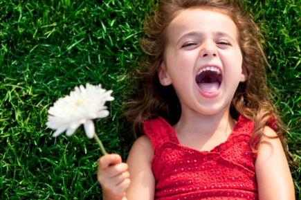 HappyGirl_435_289