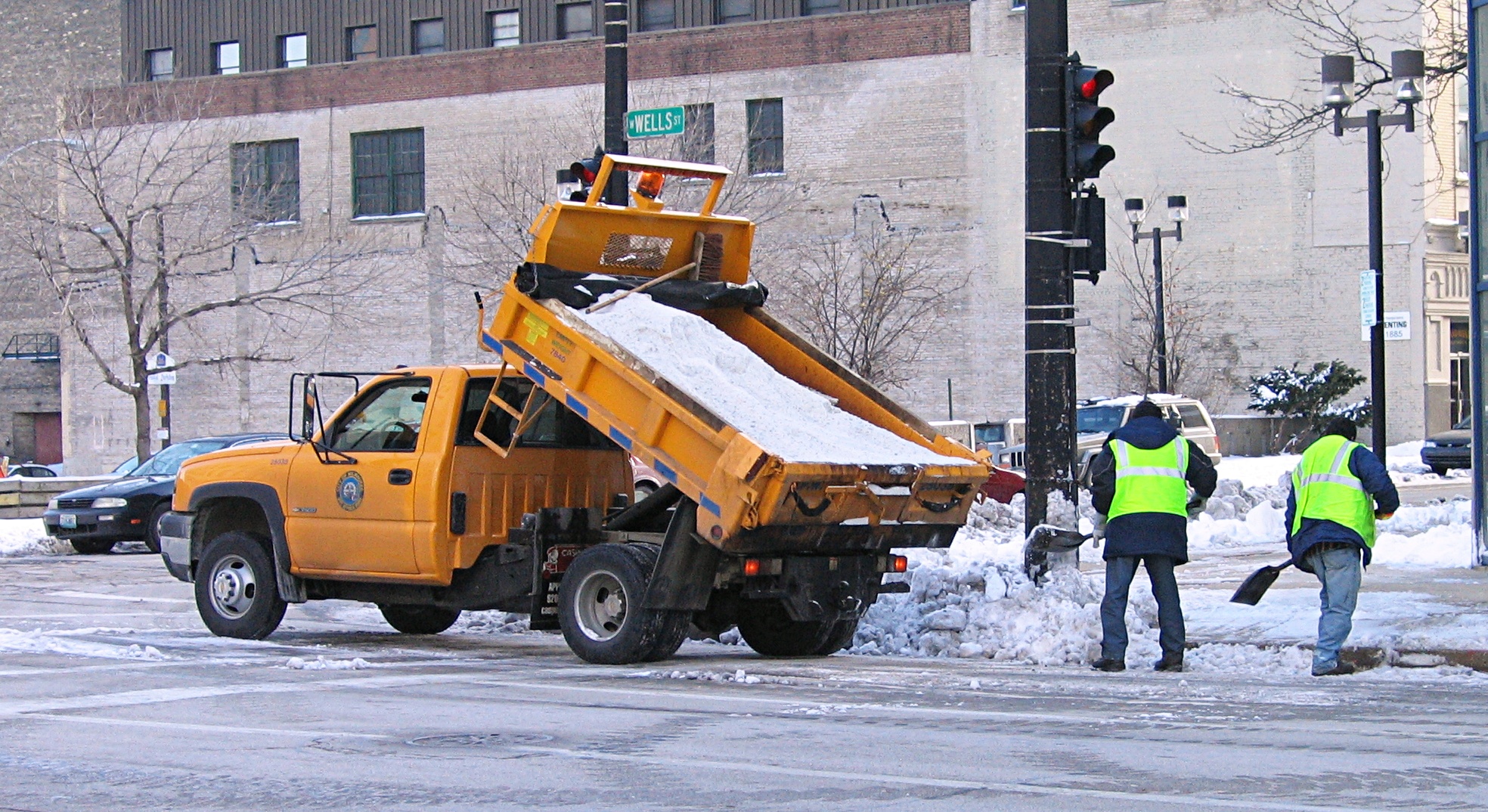 Can Road Salt And Other Pollutants Disrupt Our Circadian Rhythms?