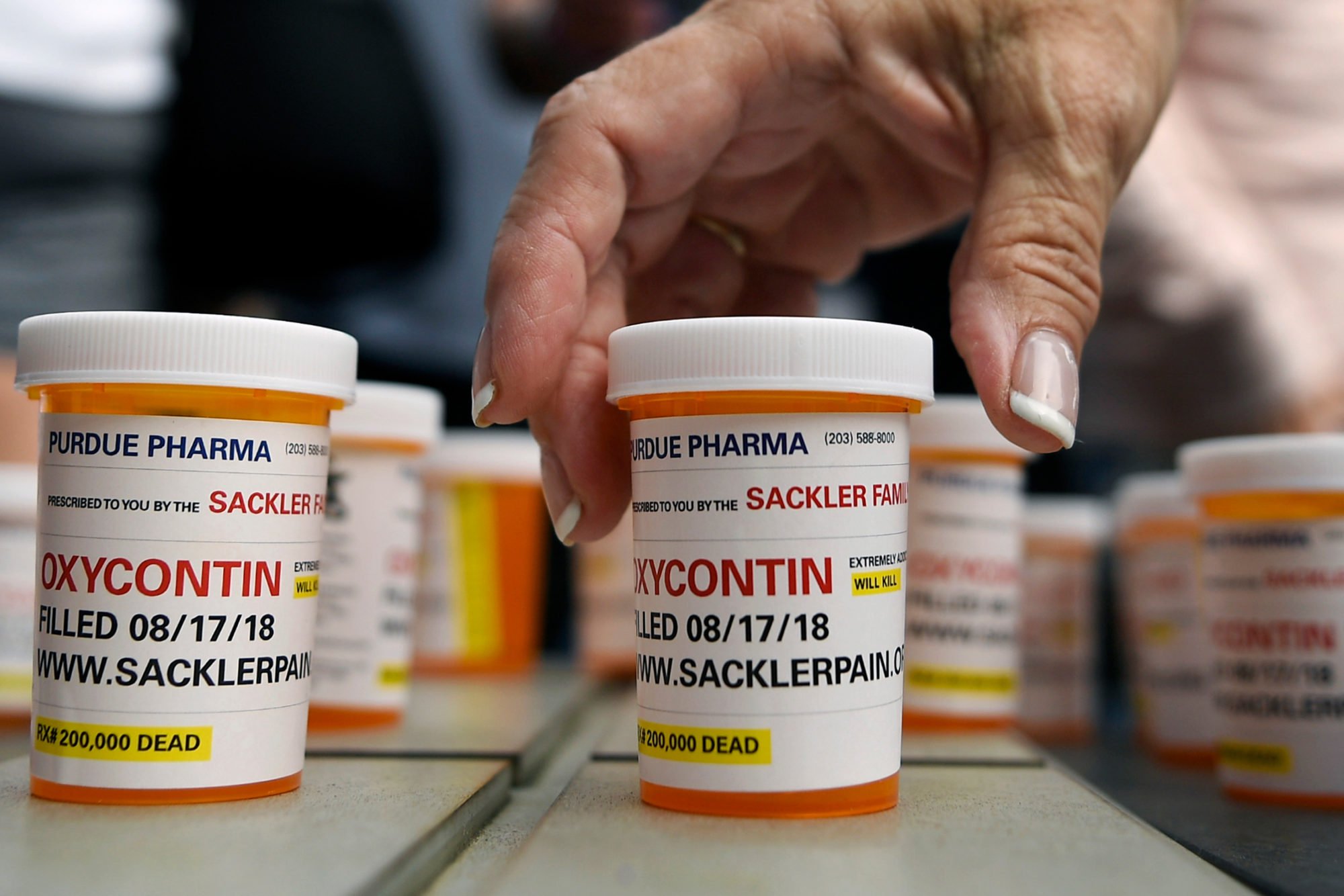 20190130-oxycontin-3x2