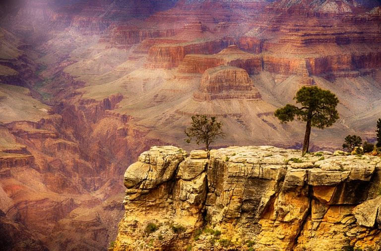 grand-canyon-1956139_960_720-768x506