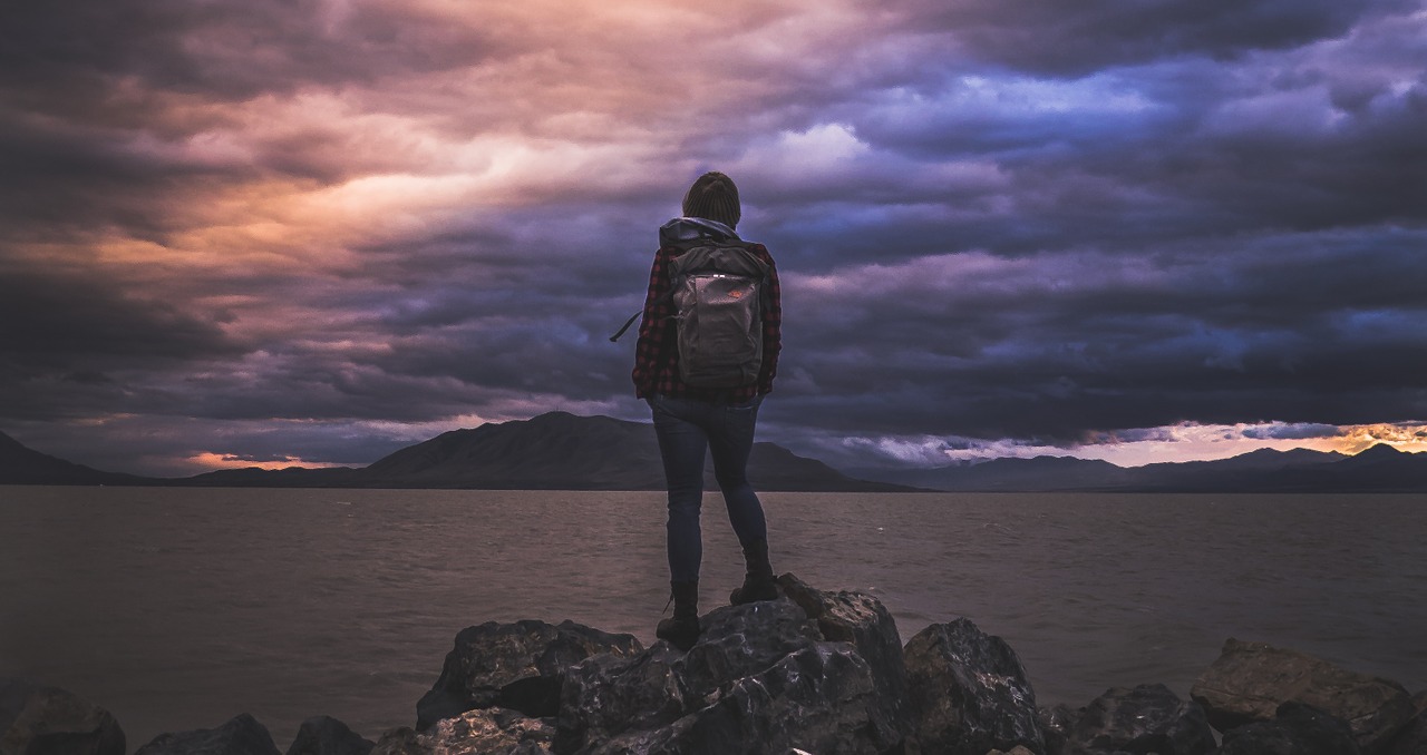 hiker-1149898_1280 hiker-1149898_1280