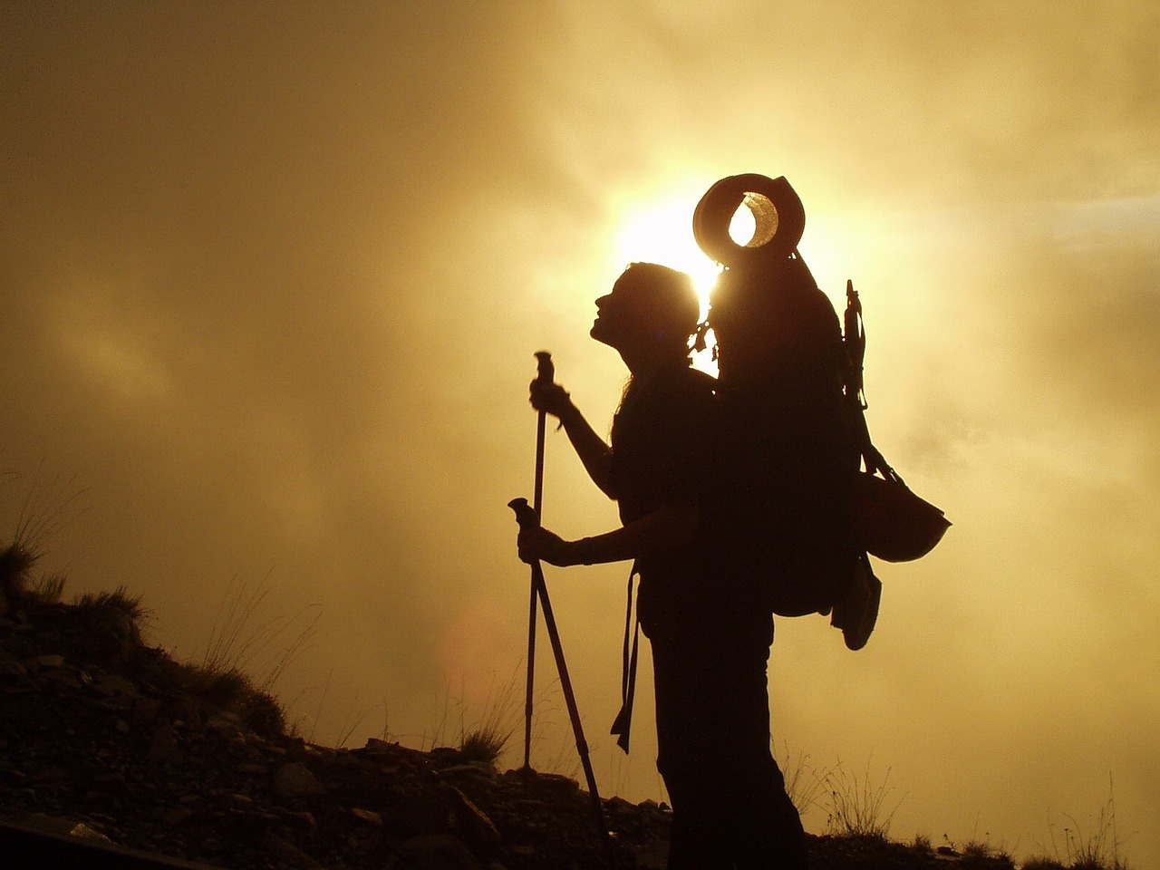 trekking-245311_1280 trekking-245311_1280