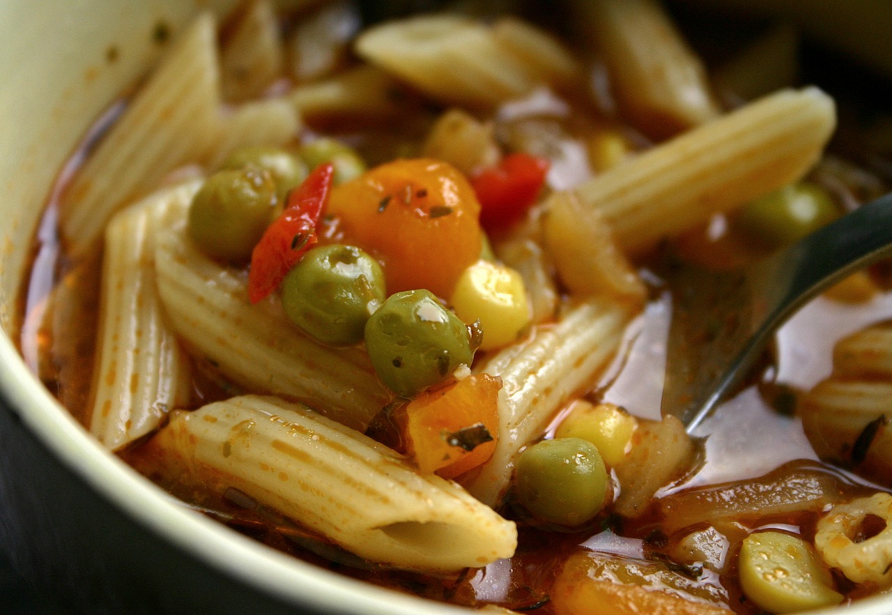 Garden-Fresh Late Summer Minestrone Soup