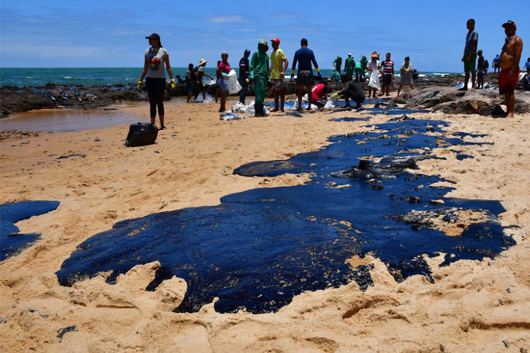 Brazil-Oil-SPill-2-1