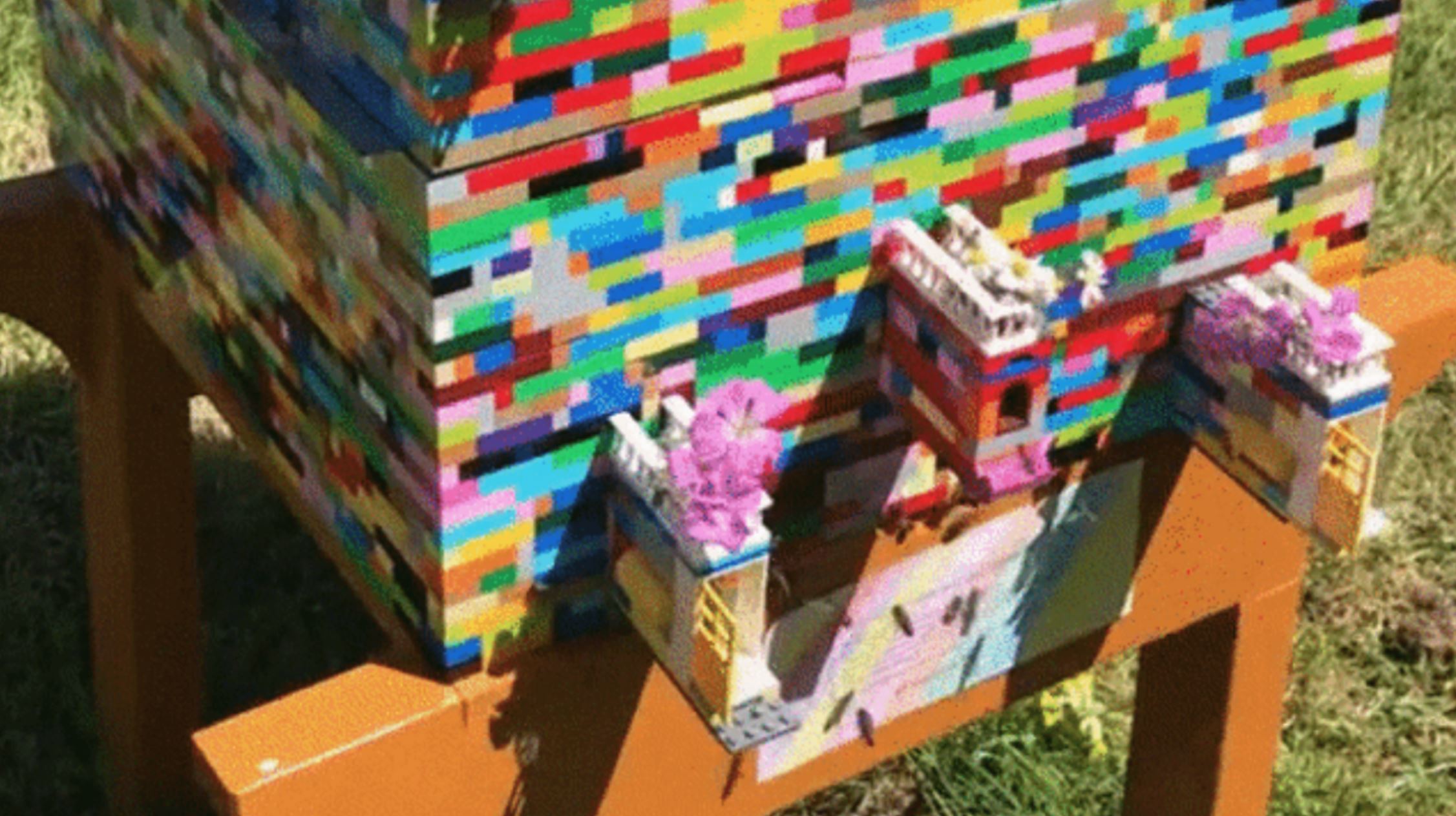 lego beehive
