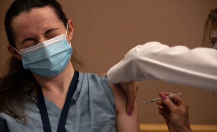 hospital worker vax hospital worker vax
