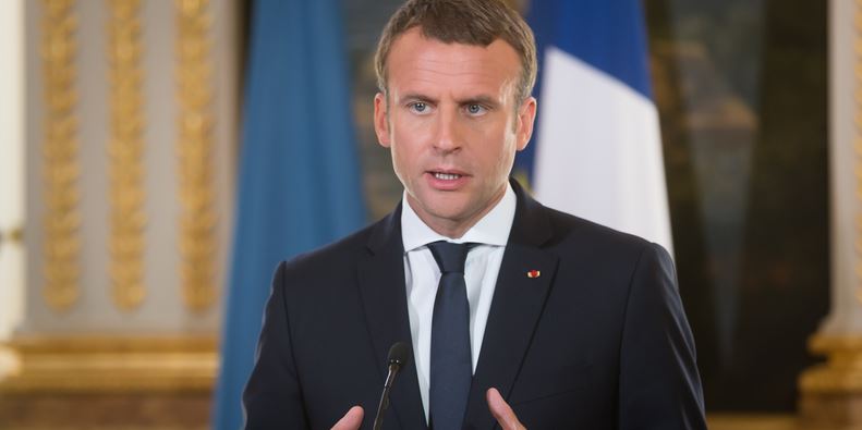 macron tu macron tu