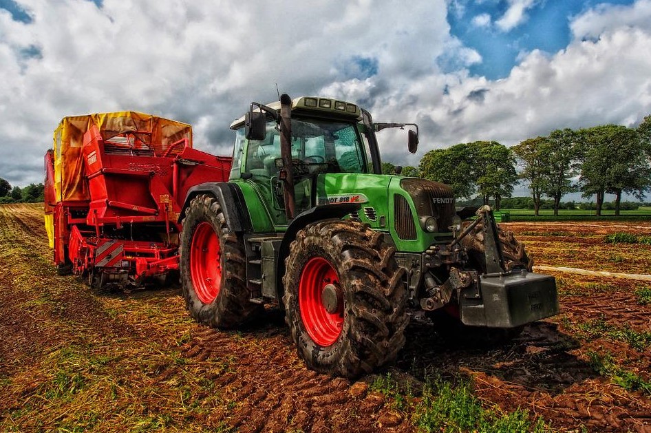 tractor pixa