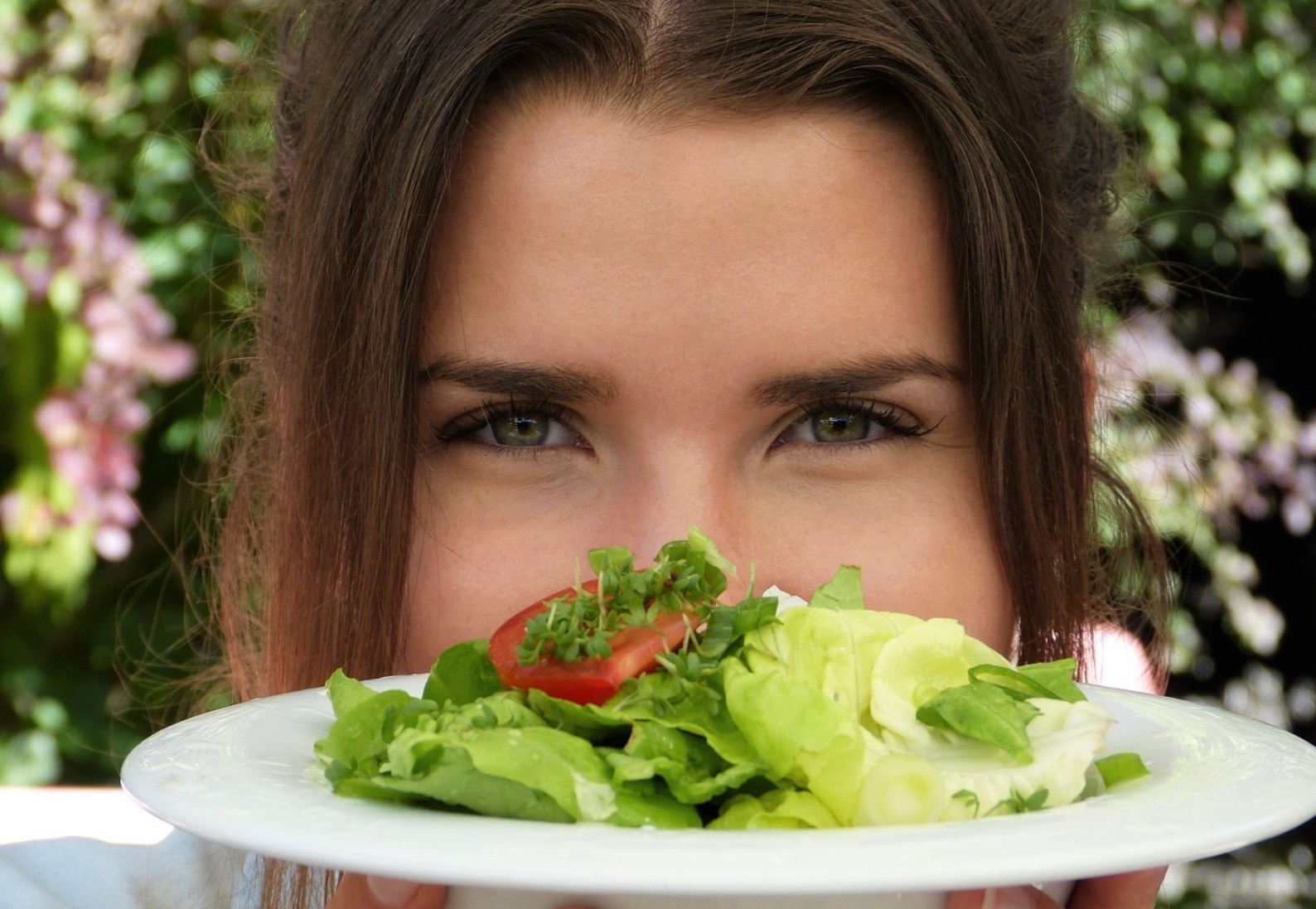 vegetarian woman pixa