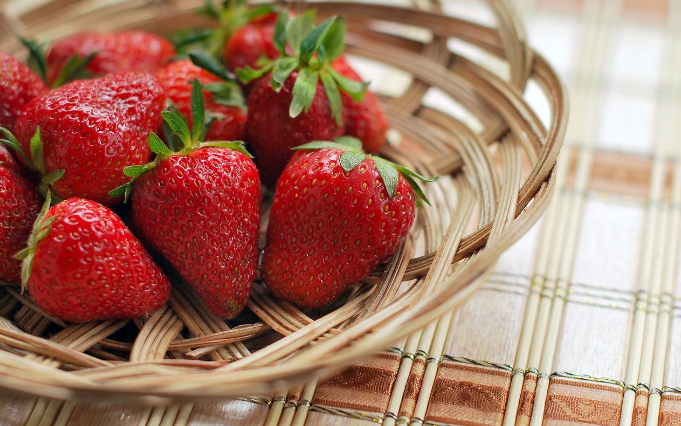 strawberries pixa