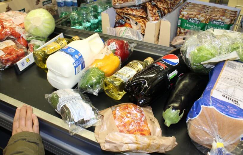 grocery-1830230-816x520