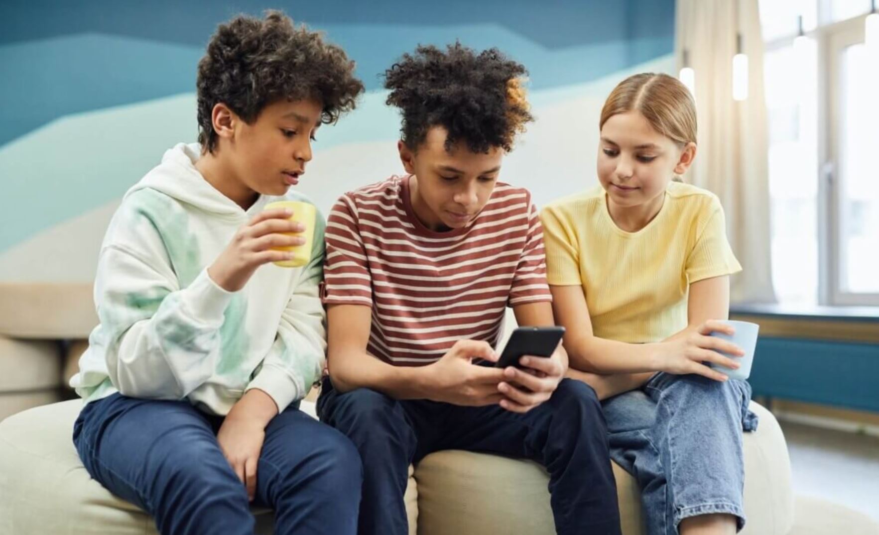 children screentime pexels