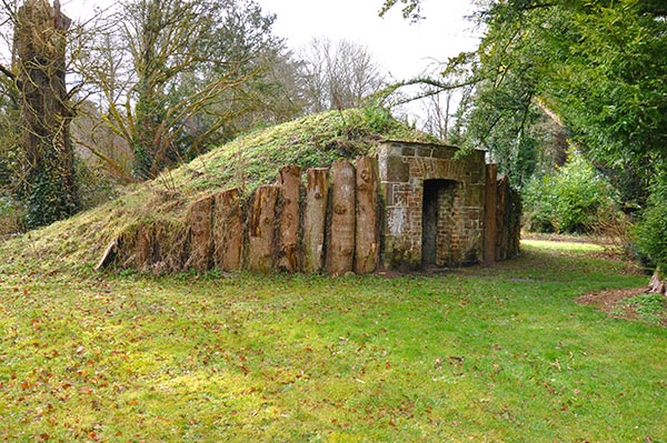 underground-bunker-escape-homesteading-prepping-preparedness-survival-2